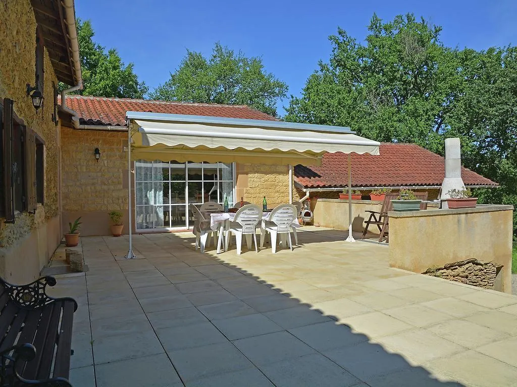 Traditional Villa With Pool Estang