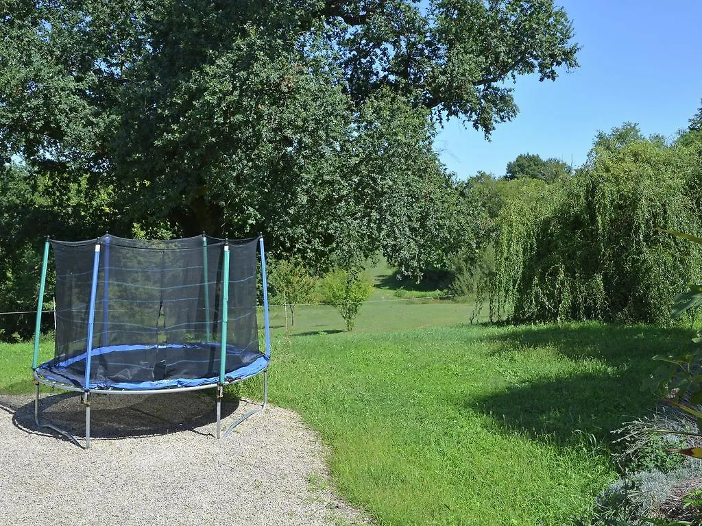 Traditional Villa With Pool Estang Francia